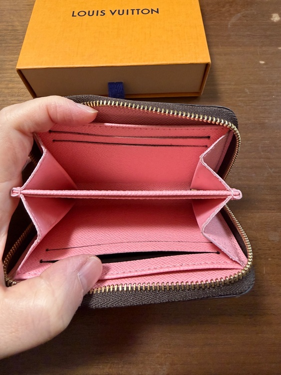 LOUIS VUITTON ルイ・ヴィトン　三つ折財布 ポルトフォイユ・ヴィクト（ブランド財布・小物）の商品画像 - 査定依頼日：2025年11月16日 - 最高査定価格：35,000円