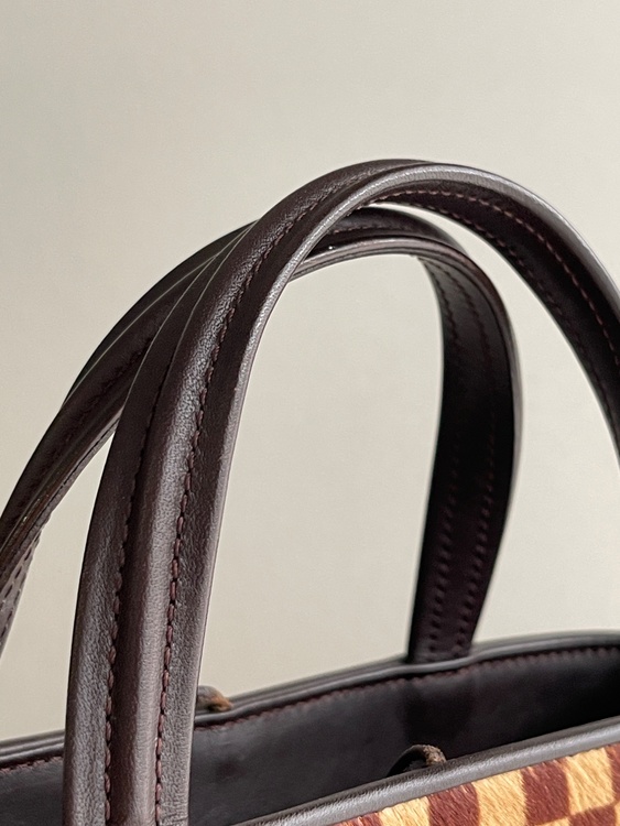 ダミエ　インパラ　ハラコ　（ブランドバッグ）の商品画像 - 査定依頼日：2026年2月12日 - 最高査定価格：35,000円