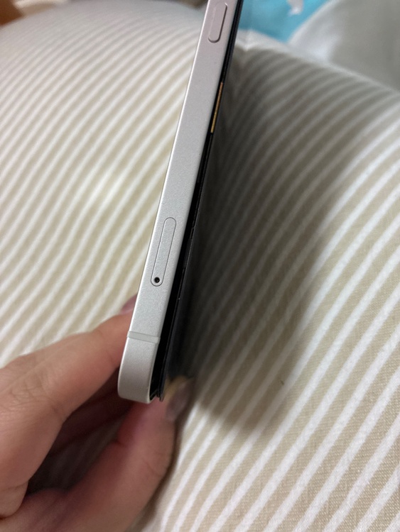 iPhone 12 64GB SIMフリー（スマホ）の商品画像 - 査定依頼日：2026年3月31日 - 最高査定価格：13,000円