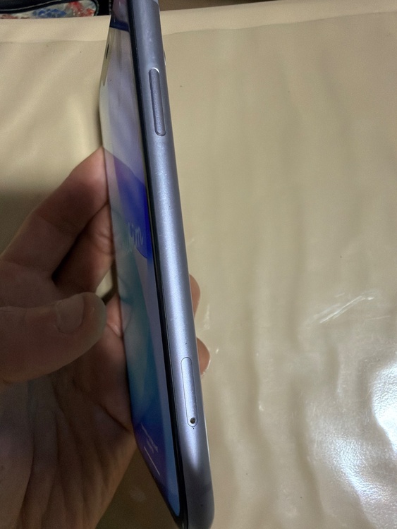 iPhone11 64GB au（スマホ）の商品画像 - 査定依頼日：2026年4月6日 - 最高査定価格：16,000円