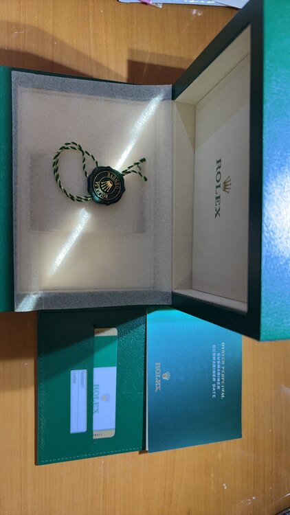 ロレックス サブマリーナー 11406（高級時計）の商品画像 - 査定依頼日：2025年1月11日 - 最高査定価格：1,460,000円