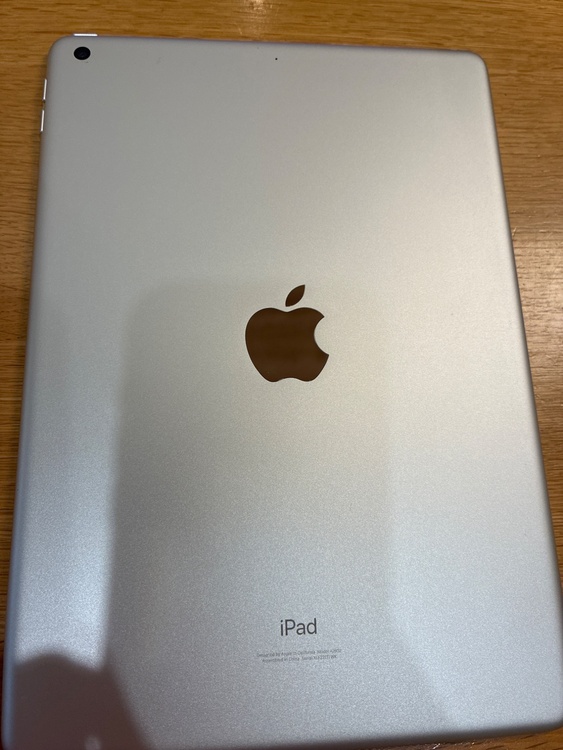 iPad第9世代64G（PC・タブレット）の商品画像 - 査定依頼日：2026年10月10日 - 最高査定価格：18,000円