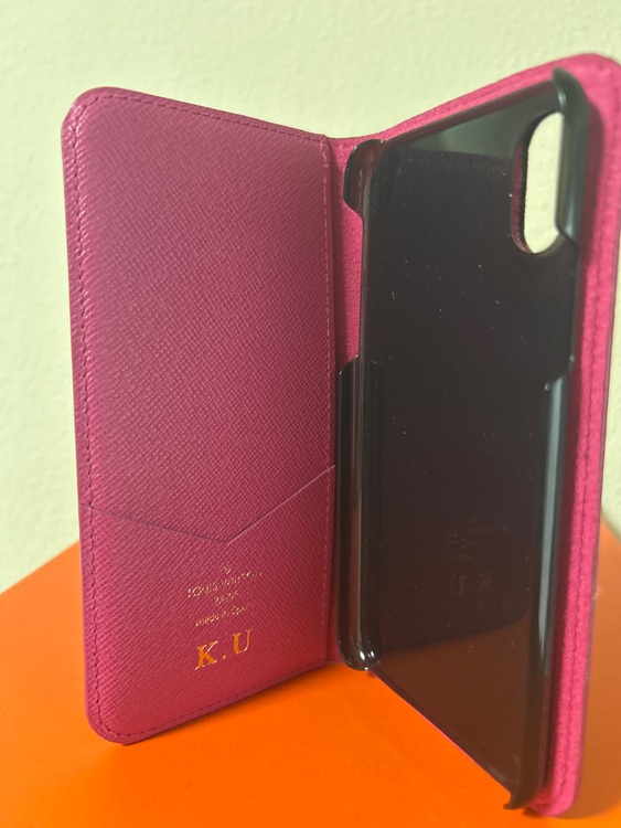 iPhone XS手帳型ケース（古着・ファッション）の商品画像 - 査定依頼日：2025年11月6日 - 最高査定価格：5,000円