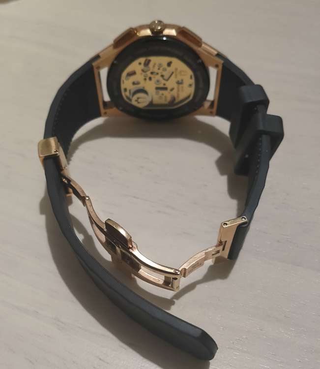 ブローバカーブ98A165（ブランド財布・小物）の商品画像 - 査定依頼日：2022年8月11日 - 最高査定価格：18,000円