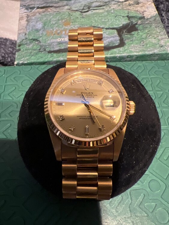 ロレックス デイデイト 915211（高級時計）の商品画像 - 査定依頼日：2025年3月13日 - 最高査定価格：2,600,000円