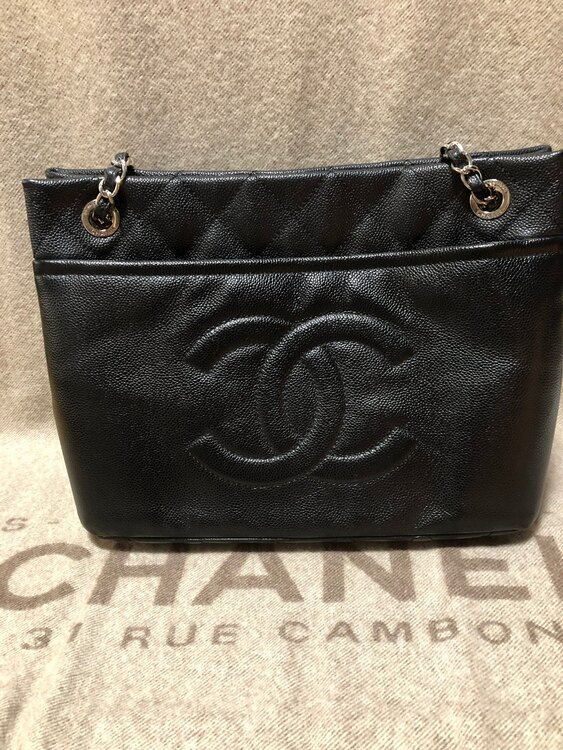 シャネルシルバーチェーントート（ブランドバッグ）の商品画像 - 査定依頼日：2025年1月15日 - 最高査定価格：240,000円