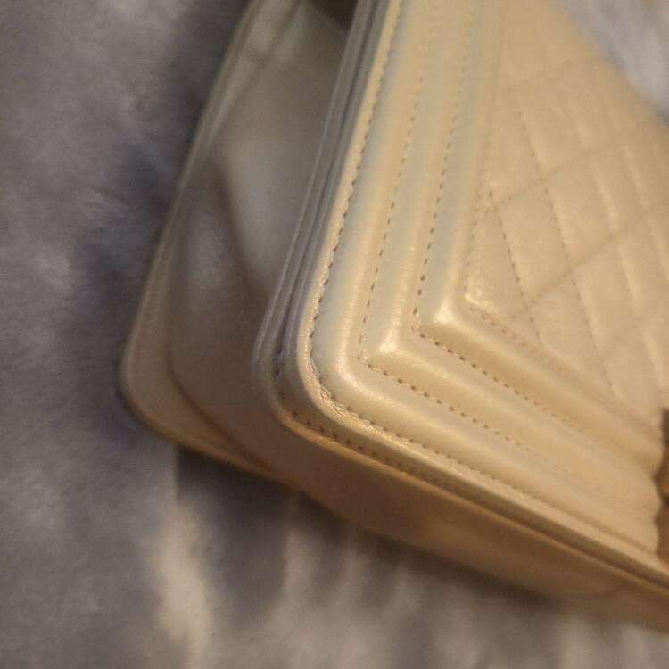 CHANEL シャネルキャビアスキン ボーイシャネル ショルダーバッグ（ブランドバッグ）の商品画像 - 査定依頼日：2025年4月1日 - 最高査定価格：300,000円