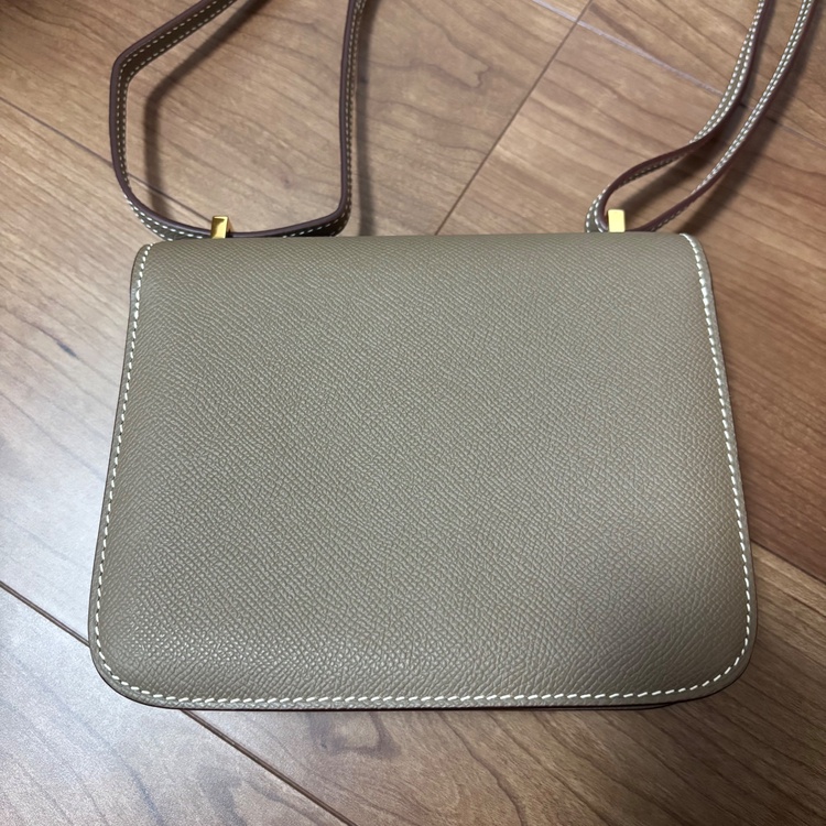 コンスタンスミニ（ブランドバッグ）の商品画像 - 査定依頼日：2026年1月4日 - 最高査定価格：1,500,000円