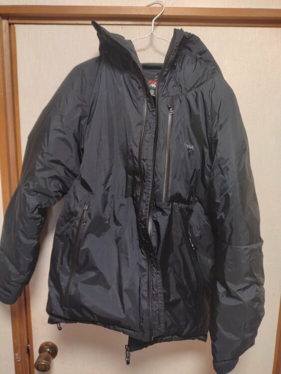 ダウン（古着・ファッション）の商品画像 - 査定依頼日：2026年5月15日 - 最高査定価格：12,000円