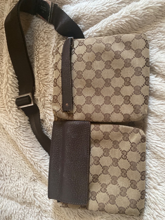 ウエストポーチ（ブランドバッグ）の商品画像 - 査定依頼日：2026年1月29日 - 最高査定価格：30,000円