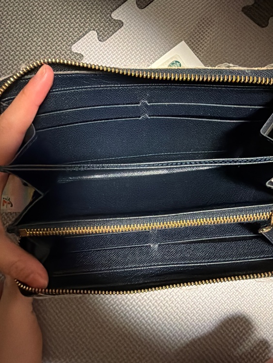 財布（ブランド財布・小物）の商品画像 - 査定依頼日：2025年12月14日 - 最高査定価格：100,000円
