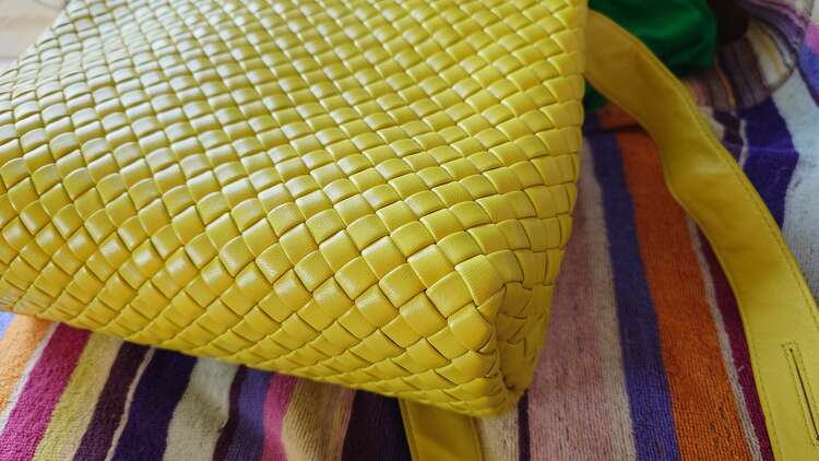 ボッテガ・ヴェネタ  （ブランドバッグ）の商品画像 - 査定依頼日：2025年5月5日 - 最高査定価格：100,000円