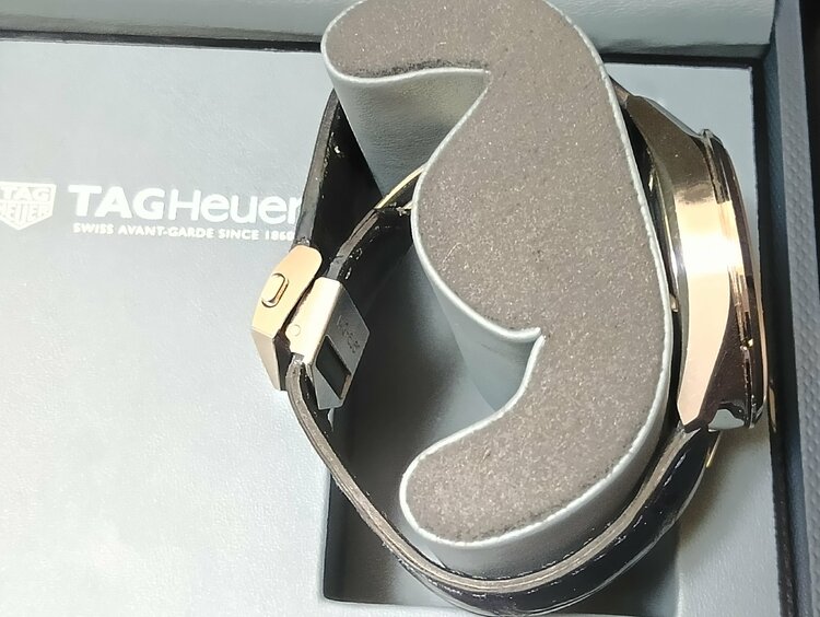 タグホイヤー カレラ キャリバー5WBN2012.FC6502（高級時計）の商品画像 - 査定依頼日：2026年3月23日 - 最高査定価格：240,000円