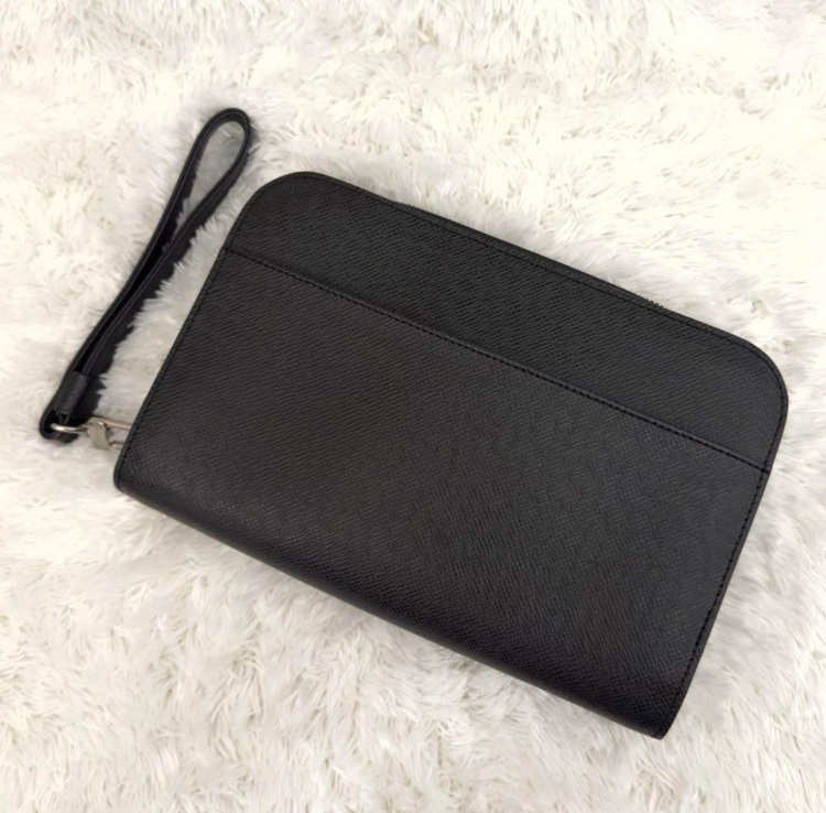 ルイヴィトン タイガ （ブランドバッグ）の商品画像 - 査定依頼日：2025年6月3日 - 最高査定価格：50,000円