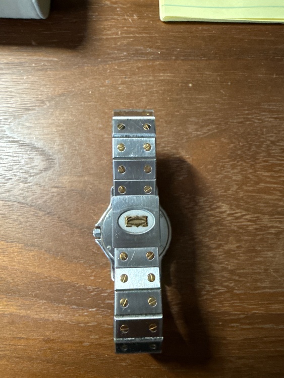 ラウンドクォーツ（高級時計）の商品画像 - 査定依頼日：2026年4月7日 - 最高査定価格：380,000円