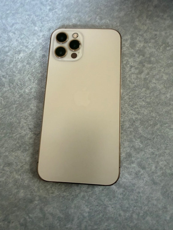 iPhone iPhone 12 Pro 256GB SIMフリー（スマホ）の商品画像 - 査定依頼日：2026年10月3日 - 最高査定価格：35,000円