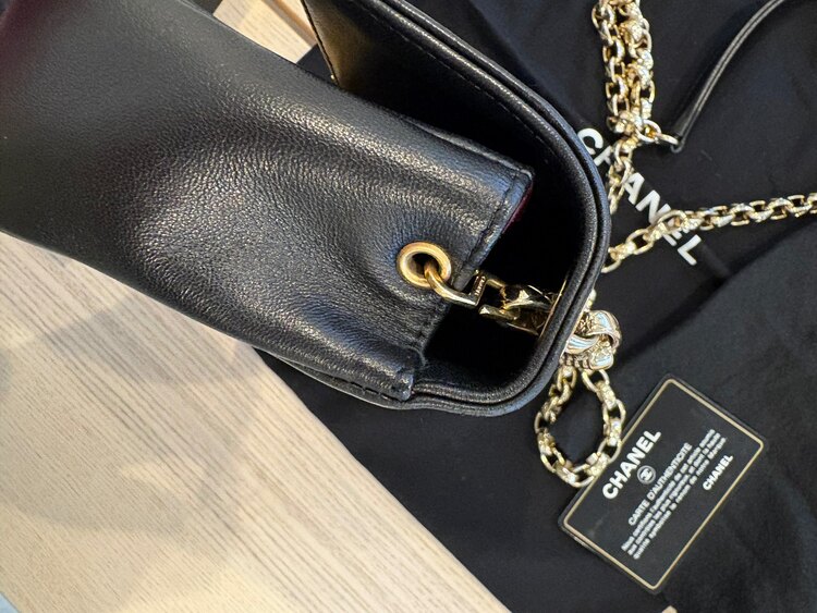 シャネル マトラッセ （ブランドバッグ）の商品画像 - 査定依頼日：2025年2月4日 - 最高査定価格：200,000円