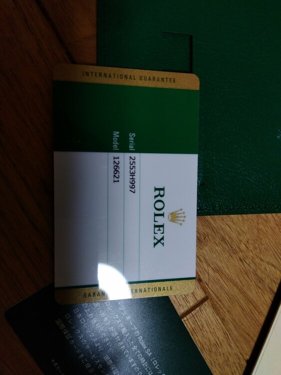 126621 ヨットマスターロレゾールのブラック文字盤（高級時計）の商品画像 - 査定依頼日：2026年1月11日 - 最高査定価格：2,300,000円