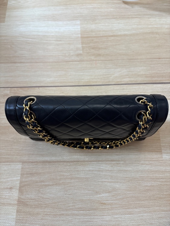 CHANEL マトラッセ　ショルダーバッグ（ブランドバッグ）の商品画像 - 査定依頼日：2026年9月28日 - 最高査定価格：250,000円