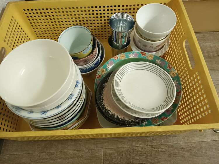 食器（食器）の商品画像 - 査定依頼日：2025年4月5日 - 最高査定価格：1円