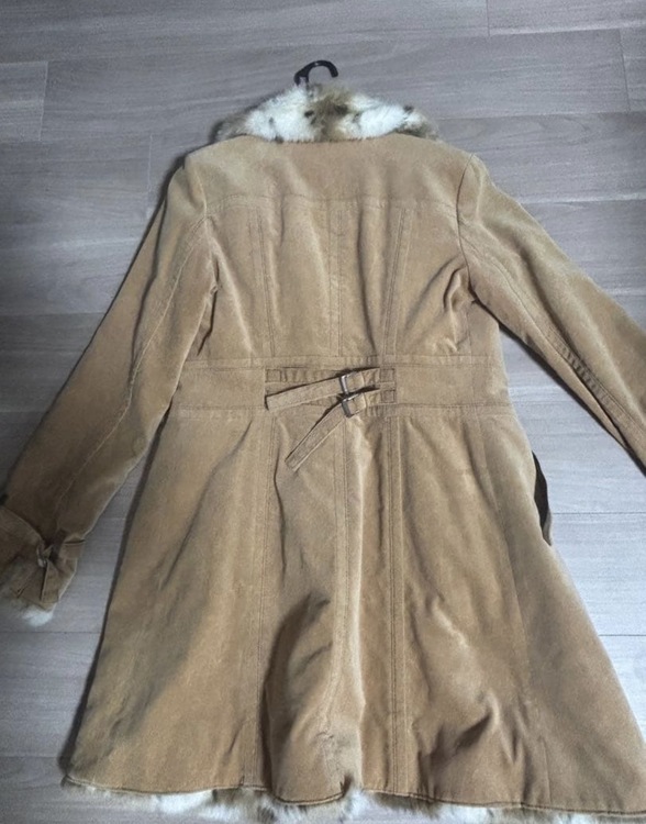 Burberry コート（古着・ファッション）の商品画像 - 査定依頼日：2026年9月26日 - 最高査定価格：3,000円