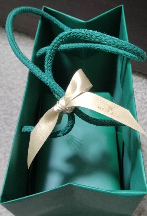 126500LN/ホワイト/新品（高級時計）の商品画像 - 査定依頼日：2025年11月23日 - 最高査定価格：5,300,000円