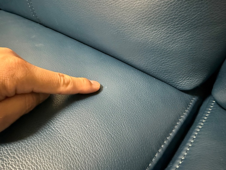 KUKa 2人掛けソファー（家具・寝具）の商品画像 - 査定依頼日：2026年2月23日 - 最高査定価格：3,000円