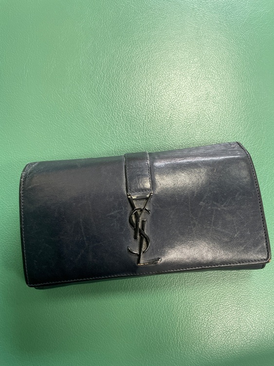 イブサンローラン  （ブランドバッグ）の商品画像 - 査定依頼日：2025年6月6日 - 最高査定価格：14,000円