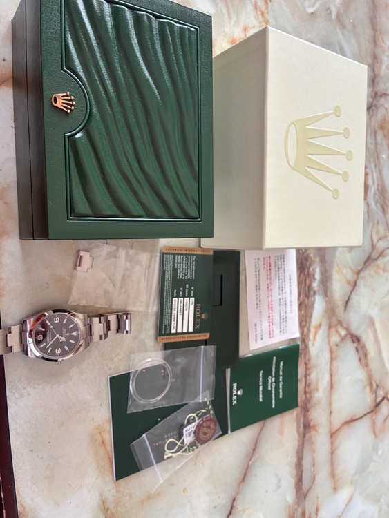 ロレックス エクスプローラー 21427（高級時計）の商品画像 - 査定依頼日：2026年4月3日 - 最高査定価格：100,000円