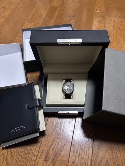 ツァイトベルク、デイト（高級時計）の商品画像 - 査定依頼日：2026年3月25日 - 最高査定価格：11,500,000円