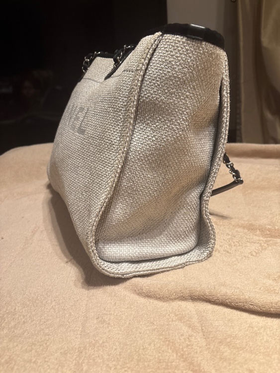 ドーヴィル（ブランドバッグ）の商品画像 - 査定依頼日：2026年2月13日 - 最高査定価格：160,000円