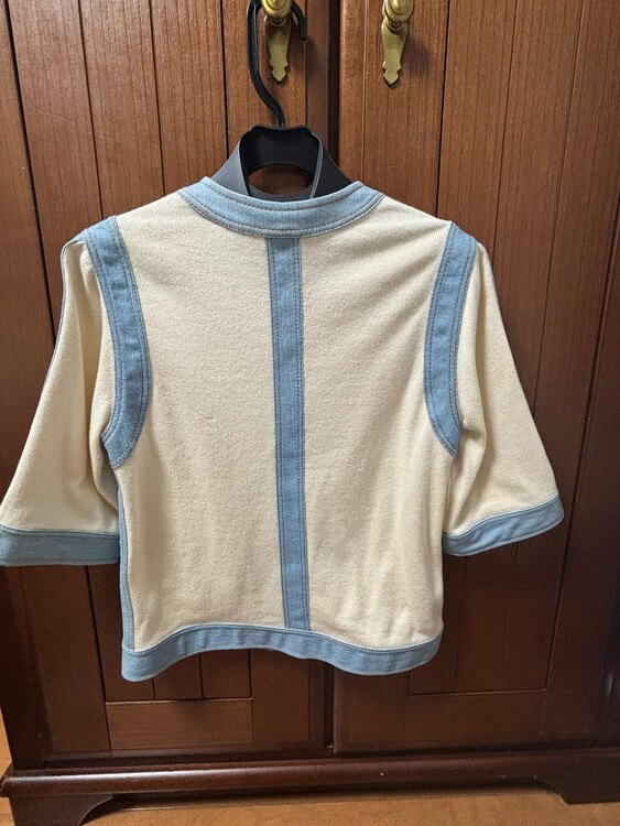 ジャケット（古着・ファッション）の商品画像 - 査定依頼日：2025年5月6日 - 最高査定価格：15,000円