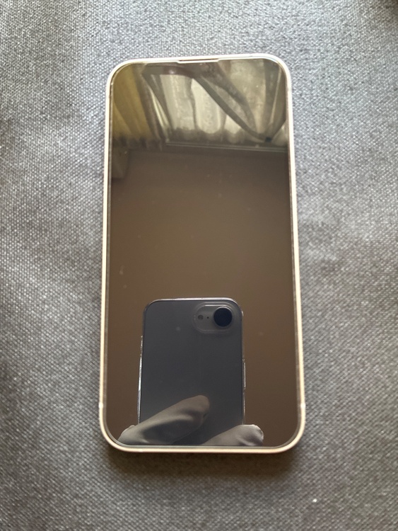 iPhone iPhone 16e 128GB SIMフリー（スマホ）の商品画像 - 査定依頼日：2026年7月15日 - 最高査定価格：59,000円