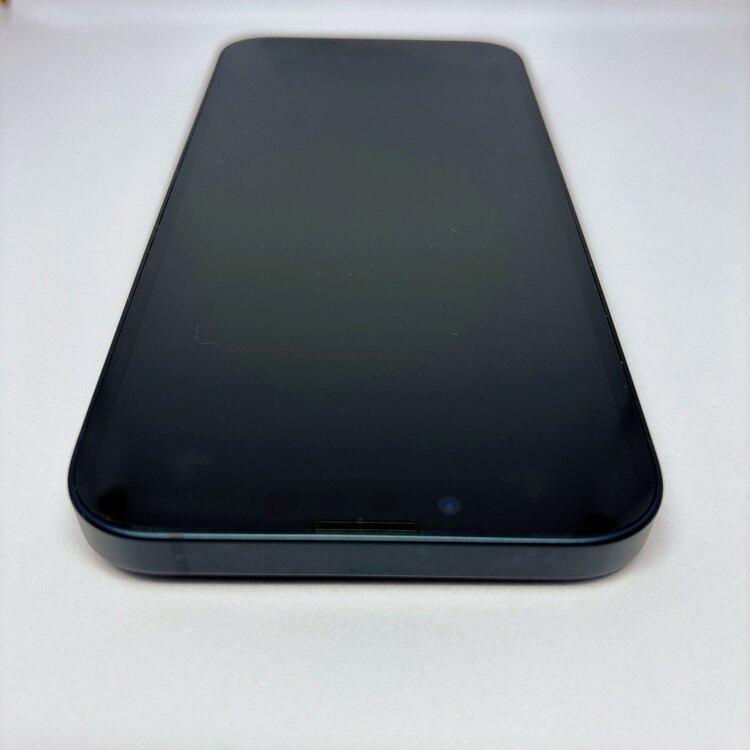 iPhone 13 128GB docomo（スマホ）の商品画像 - 査定依頼日：2025年4月16日 - 最高査定価格：35,000円