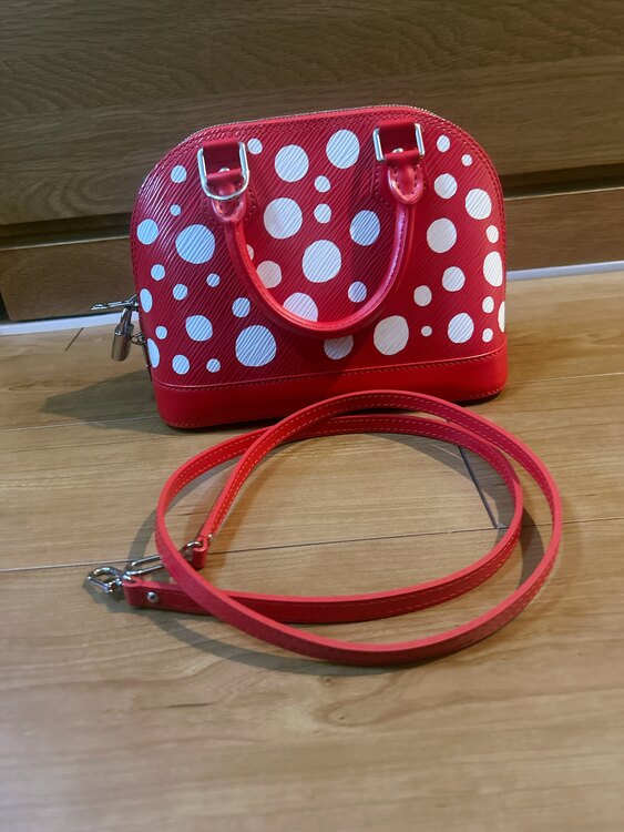 Yayoi Kusama アルマBB（ブランドバッグ）の商品画像 - 査定依頼日：2025年5月8日 - 最高査定価格：200,000円