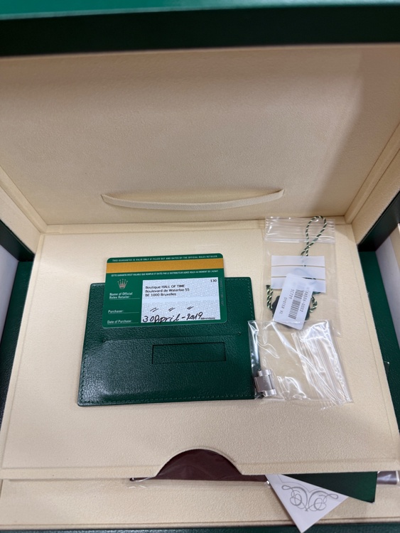 デイトナアイスブルー（高級時計）の商品画像 - 査定依頼日：2025年12月6日 - 最高査定価格：15,000,000円