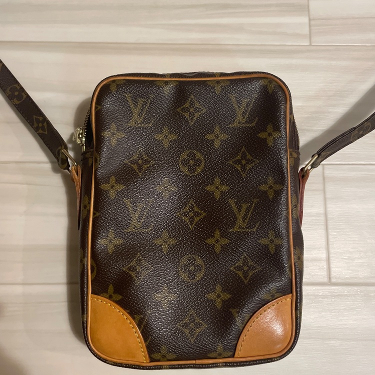 ダヌーブ M45266  （ブランドバッグ）の商品画像 - 査定依頼日：2025年11月29日 - 最高査定価格：23,000円