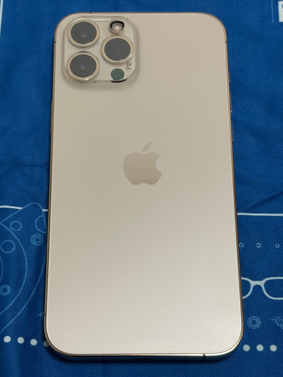 iPhone12 ProMAX Gold 256GB（スマホ）の商品画像 - 査定依頼日：2025年12月10日 - 最高査定価格：46,000円