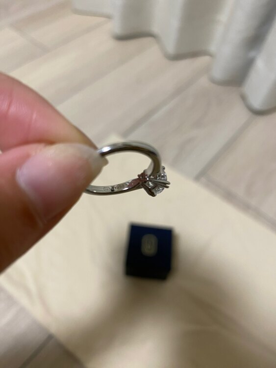 ハリーウィンストン　リング（宝石）の商品画像 - 査定依頼日：2023年12月17日 - 最高査定価格：1,400,000円