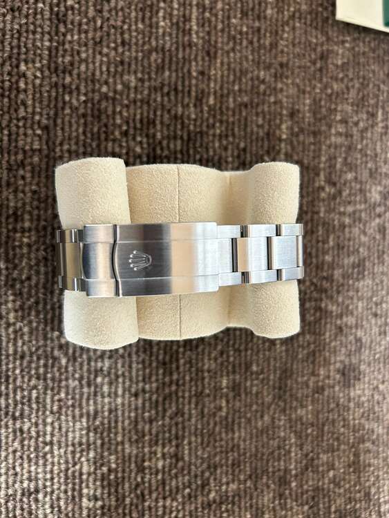 ロレックス エアキング 116900（高級時計）の商品画像 - 査定依頼日：2025年4月5日 - 最高査定価格：1,010,000円