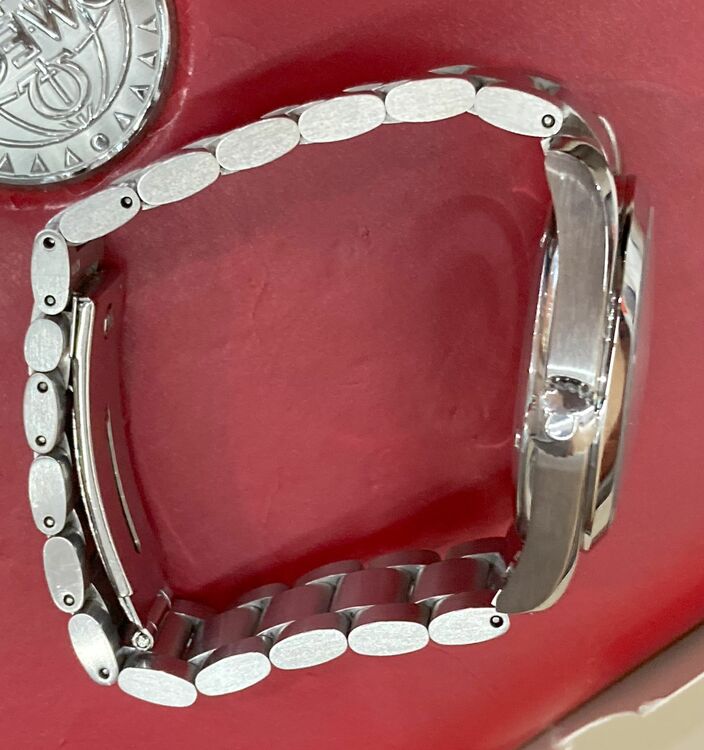 オメガ シーマスター 2518-50（高級時計）の商品画像 - 査定依頼日：2025年6月7日 - 最高査定価格：240,000円