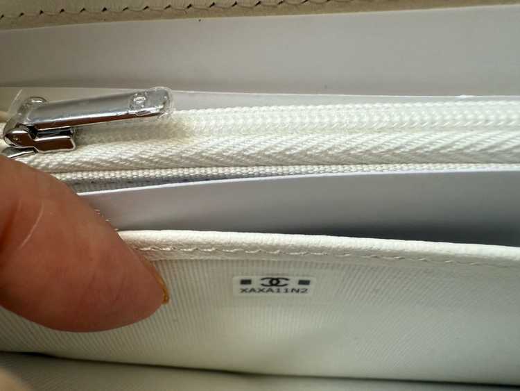 ラムスキン長財布（ブランド財布・小物）の商品画像 - 査定依頼日：2025年6月30日 - 最高査定価格：80,000円