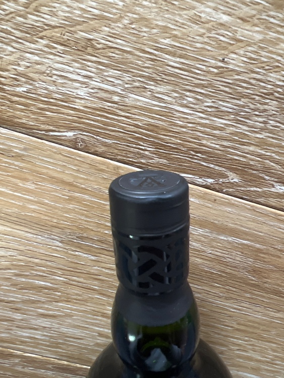 ウイスキー アードベッグ （お酒）の商品画像 - 査定依頼日：2026年3月11日 - 最高査定価格：3,000円