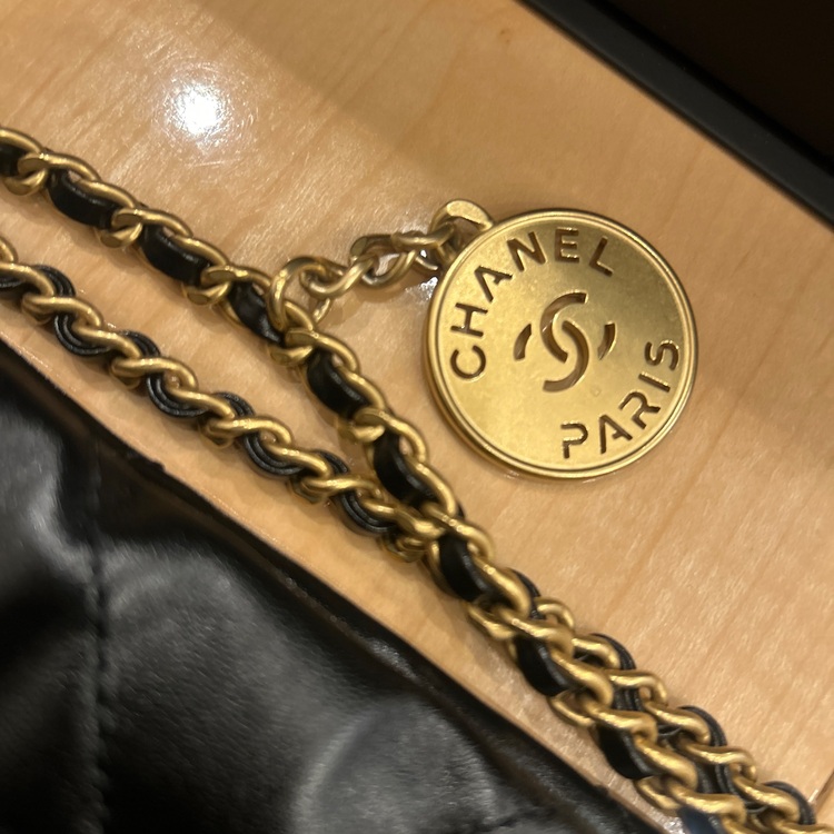 CHANEL22ミニ（ブランドバッグ）の商品画像 - 査定依頼日：2025年11月6日 - 最高査定価格：650,000円