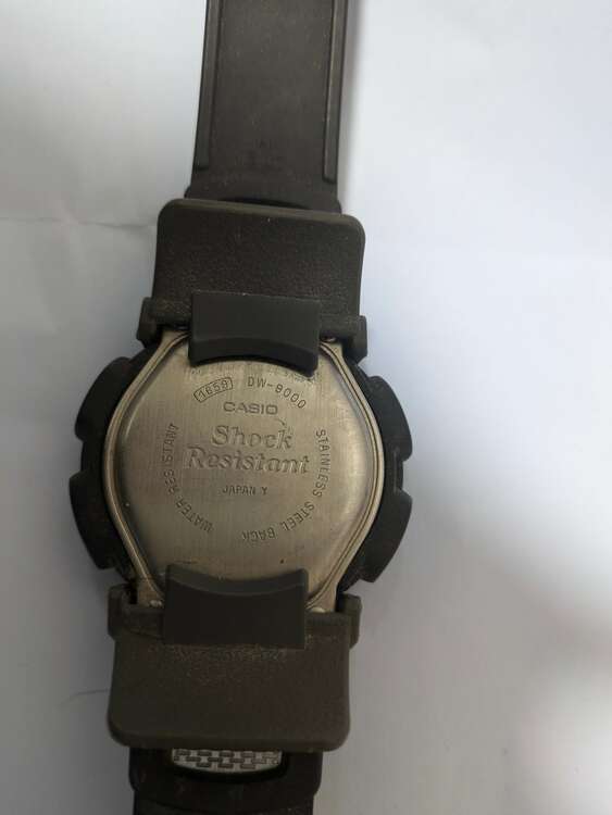 G-SHOCK その他 DW-9000（高級時計）の商品画像 - 査定依頼日：2025年1月23日 - 最高査定価格：2,500円