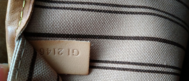 ネヴァーフルMM（ブランドバッグ）の商品画像 - 査定依頼日：2021年5月28日 - 最高査定価格：115,000円