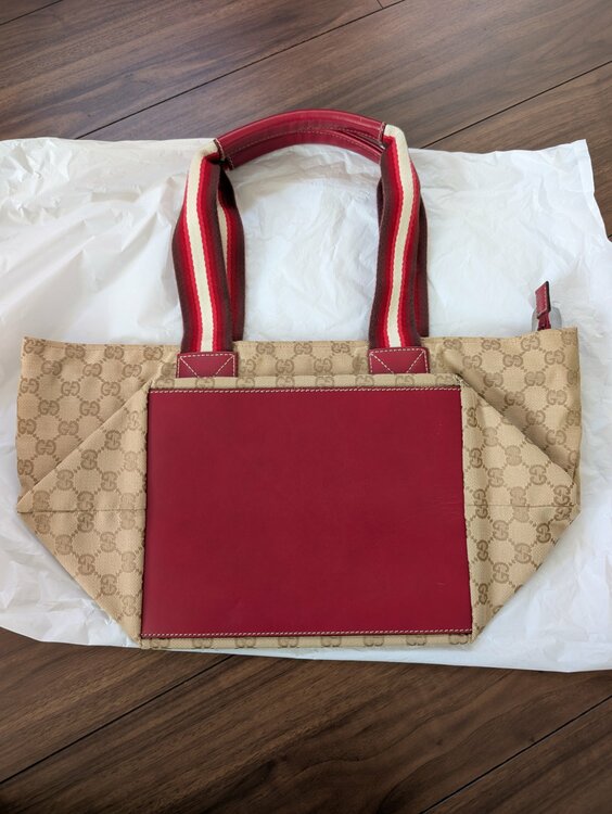 GUCCI　鞄（ブランドバッグ）の商品画像 - 査定依頼日：2026年5月2日 - 最高査定価格：40,000円