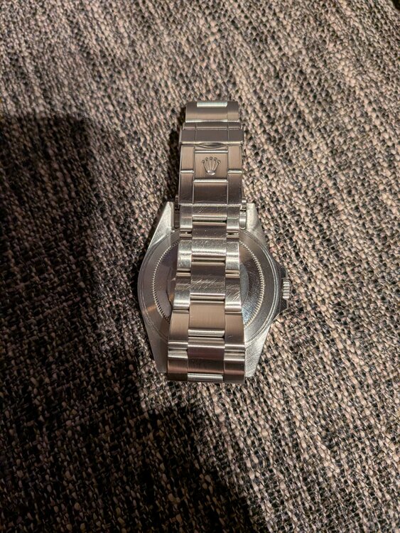 ロレックス エクスプローラー f39870（高級時計）の商品画像 - 査定依頼日：2026年3月8日 - 最高査定価格：1,050,000円