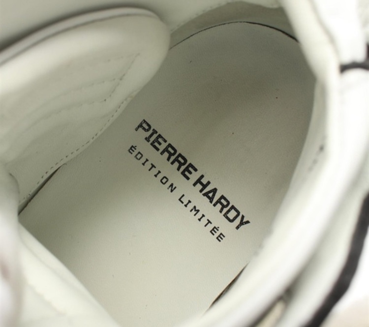 PIERRE HARDY LILY限定スニーカー（古着・ファッション）の商品画像 - 査定依頼日：2026年1月22日 - 最高査定価格：100,000円