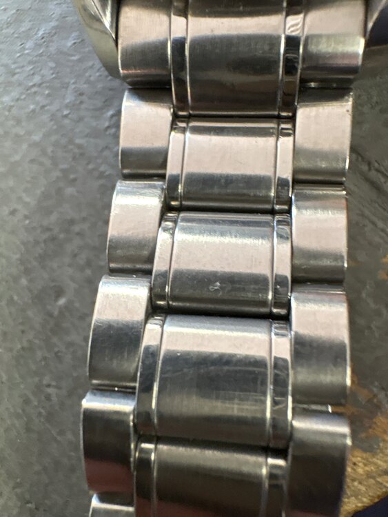 オメガ スピードマスター 3520.5（高級時計）の商品画像 - 査定依頼日：2025年5月7日 - 最高査定価格：250,000円